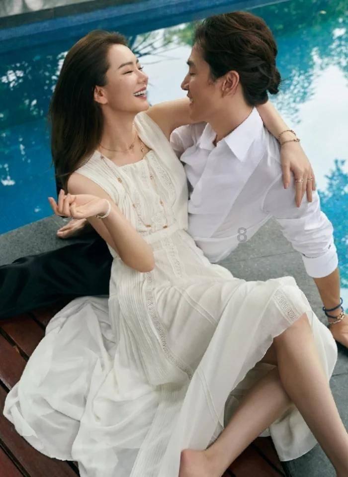 和父亲生活很压抑不开心+父亲也对丫头有很大的偏见+和父亲很陌生+该怎么办？